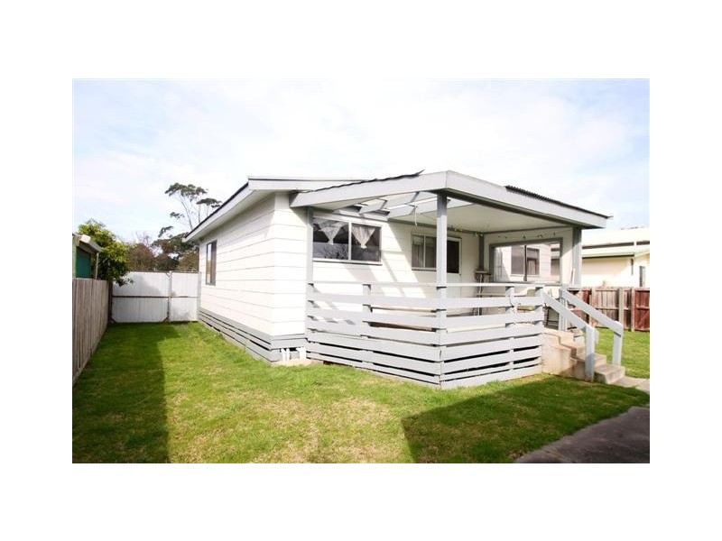 100 Scenic Drive, Cowes VIC 3922