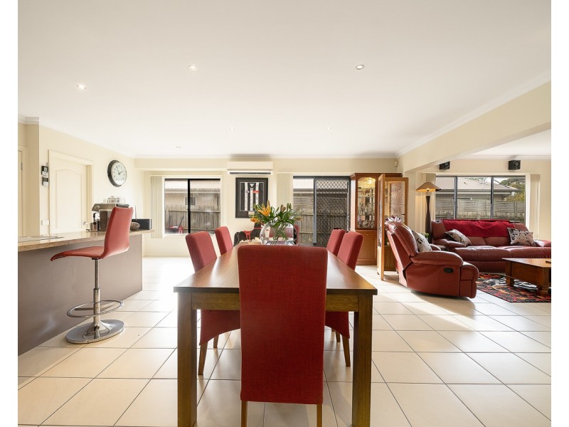 23 Norman Drive, Cowes VIC 3922