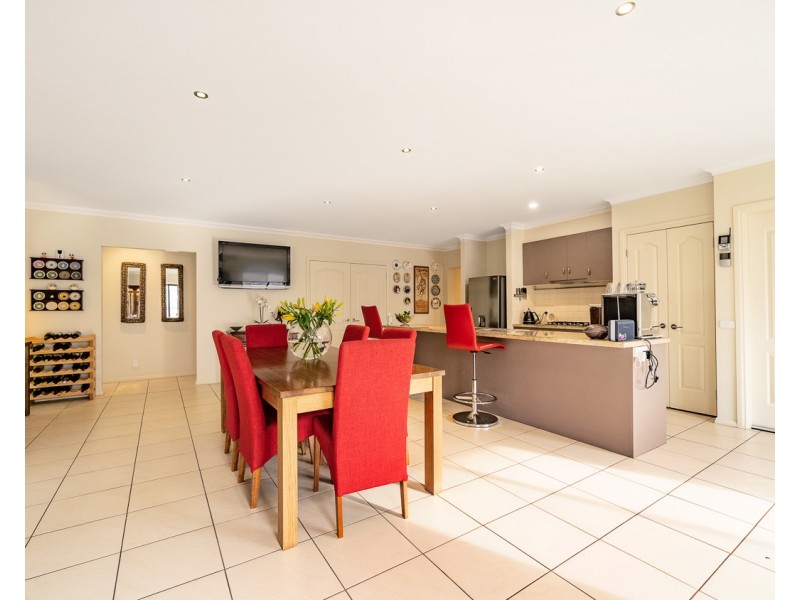 23 Norman Drive, Cowes VIC 3922