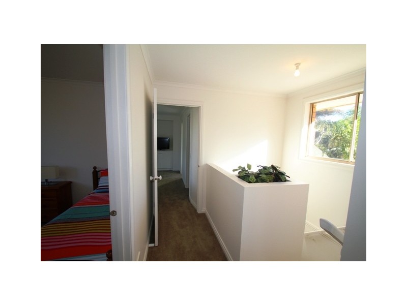 16 Cornwall Avenue, Cowes VIC 3922