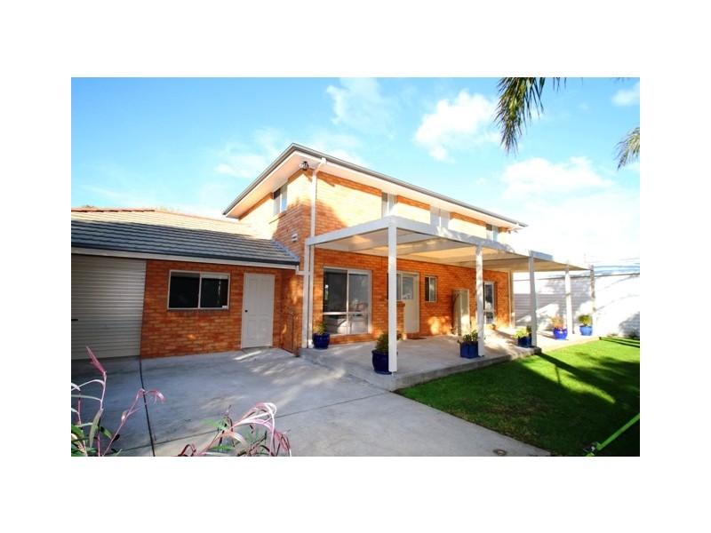 16 Cornwall Avenue, Cowes VIC 3922