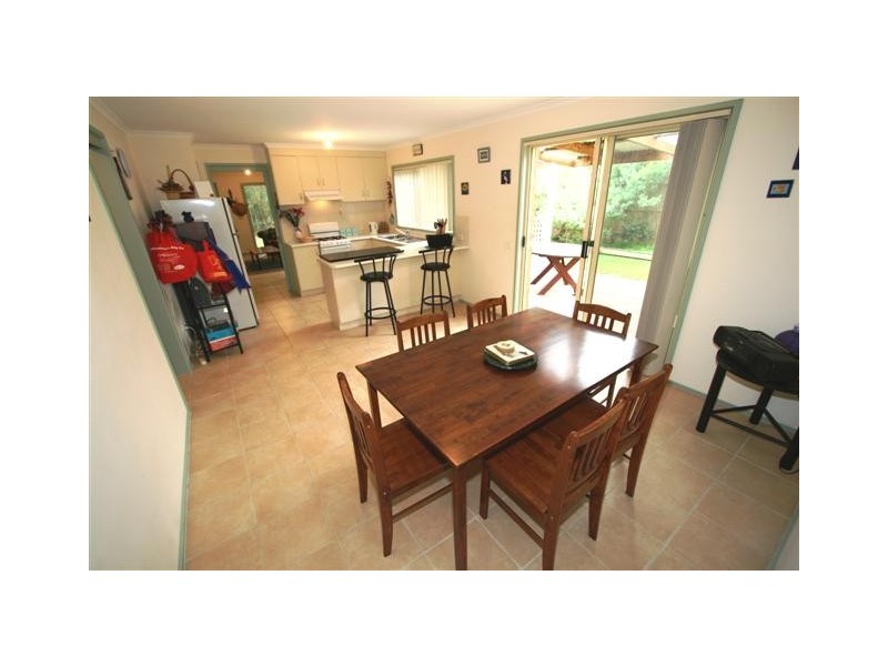 4 Collins Street, Cowes VIC 3922
