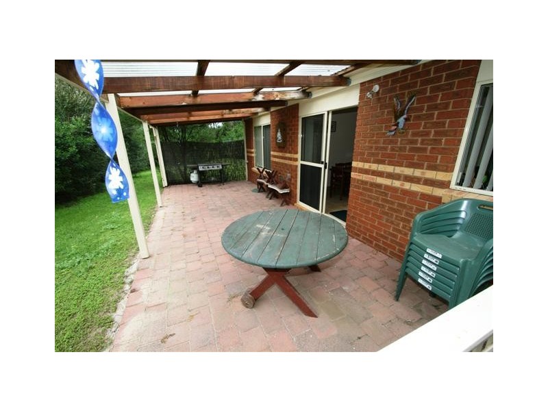 4 Collins Street, Cowes VIC 3922