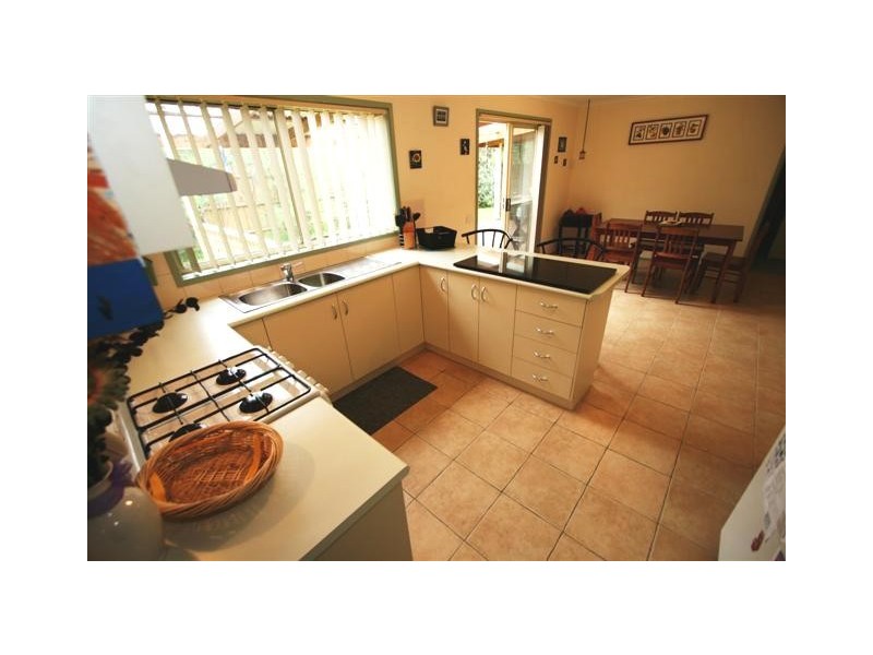 4 Collins Street, Cowes VIC 3922