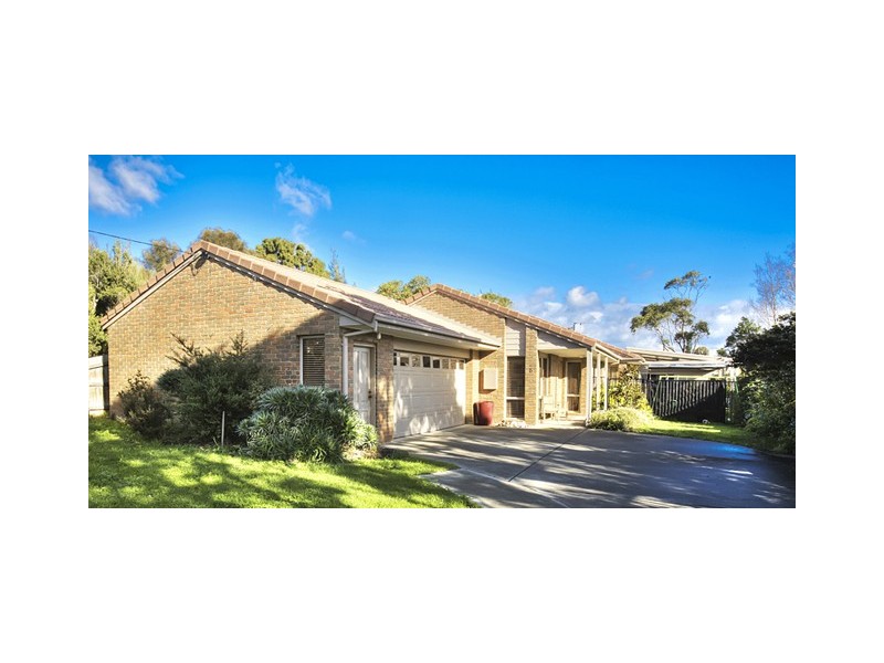8 Hotham Close, Cowes VIC 3922