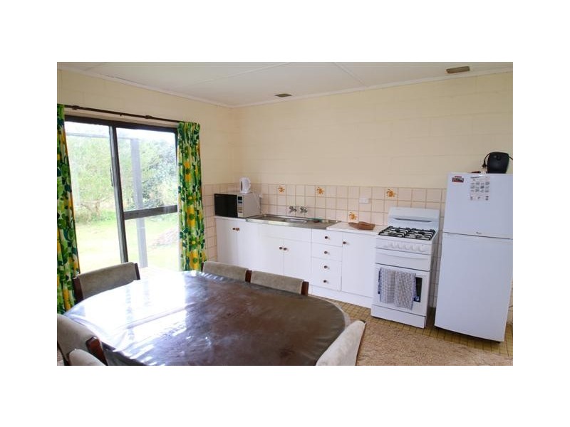 37 Rose Avenue, Cowes VIC 3922