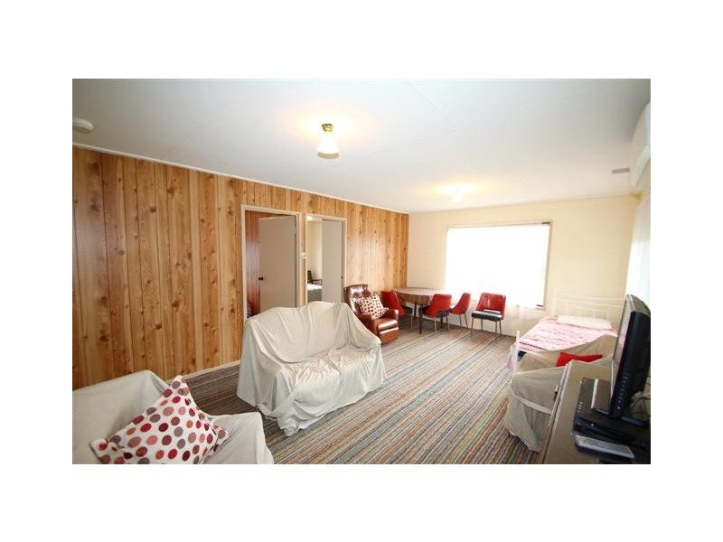 37 Rose Avenue, Cowes VIC 3922