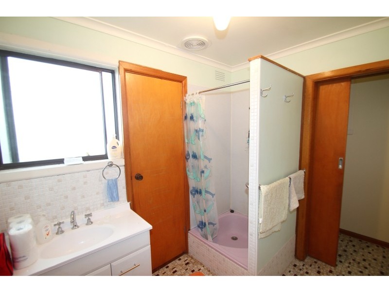 37 Rose Avenue, Cowes VIC 3922