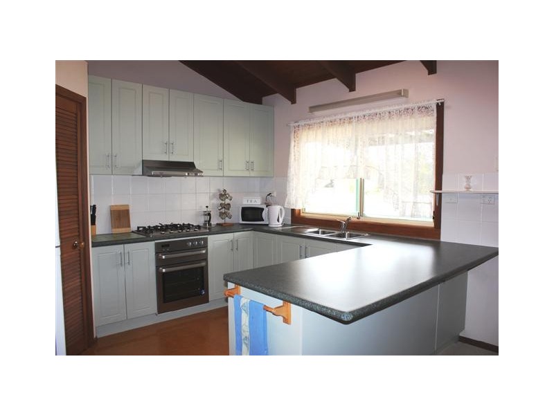 42 Galleon Crescent, Sunset Strip VIC 3922