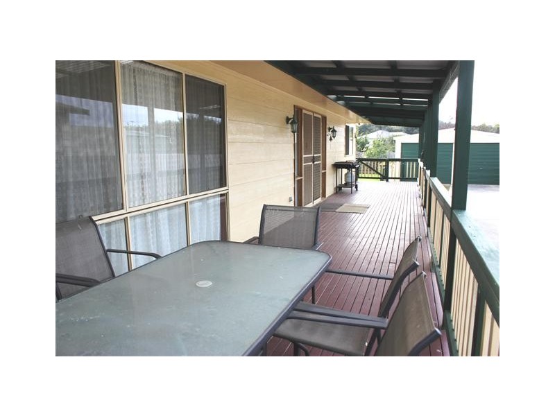 42 Galleon Crescent, Sunset Strip VIC 3922