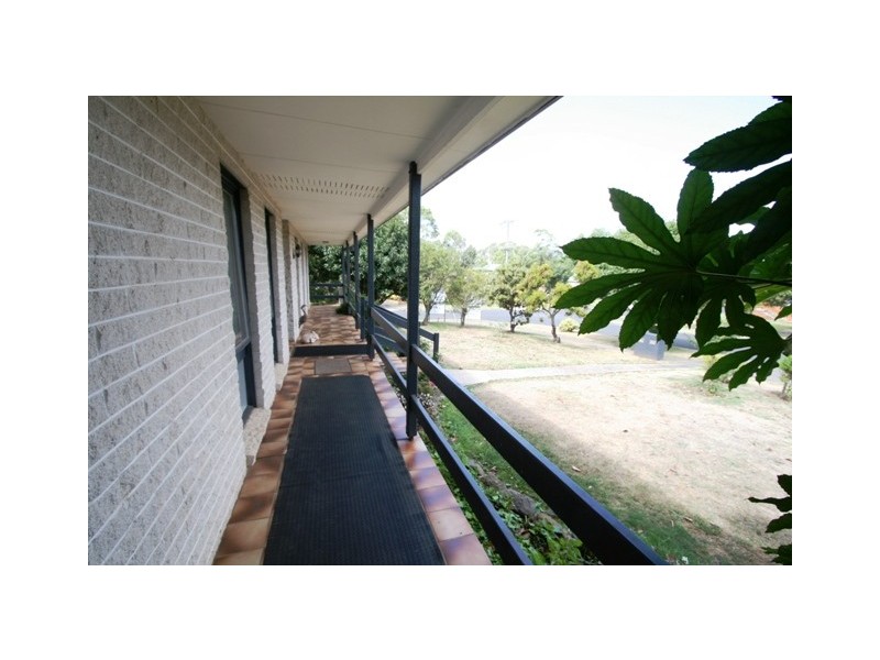 2 West Court, Cowes VIC 3922