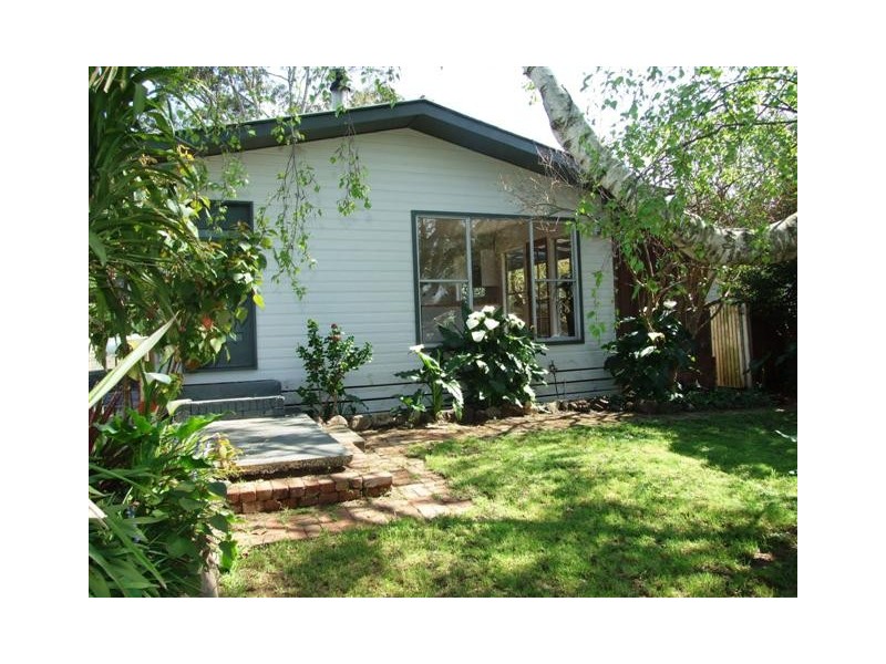 12 Shamrock Avenue, Cowes VIC 3922