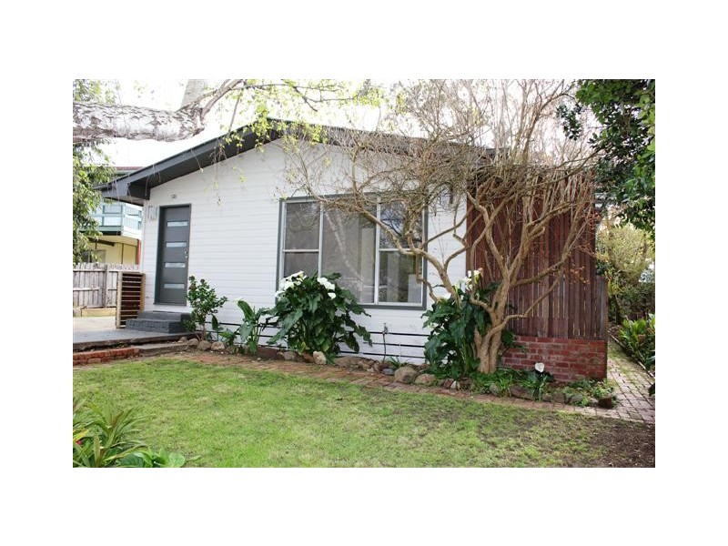 12 Shamrock Avenue, Cowes VIC 3922