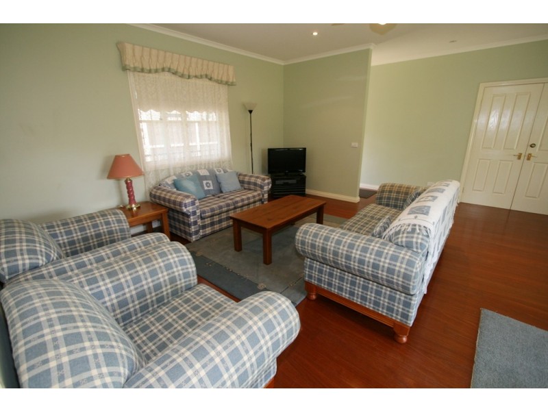 2/258 Settlement Road, Cowes VIC 3922