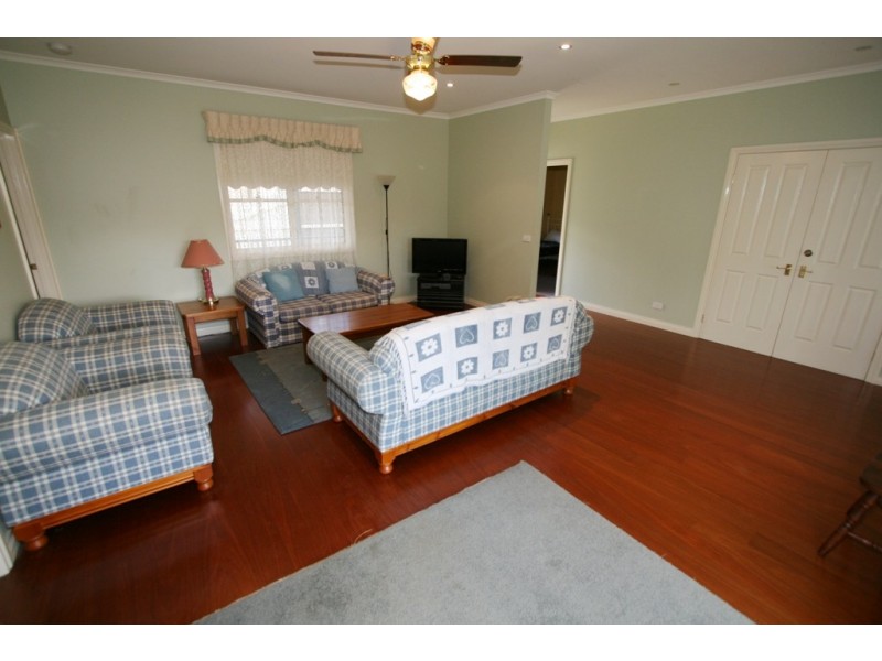 2/258 Settlement Road, Cowes VIC 3922