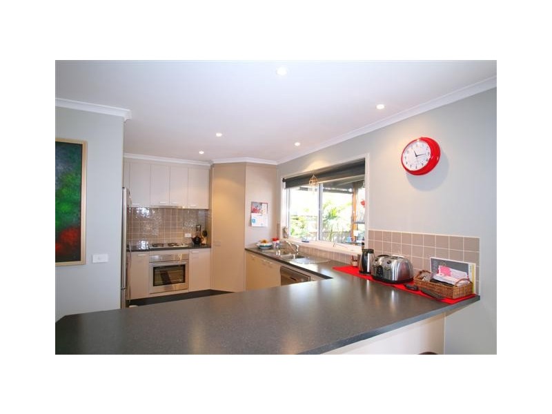 2 Norman Drive, Cowes VIC 3922