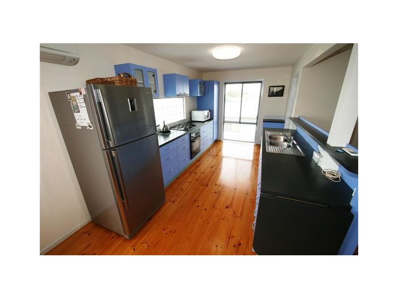 7 Boonderabbi Way, Cowes VIC 3922