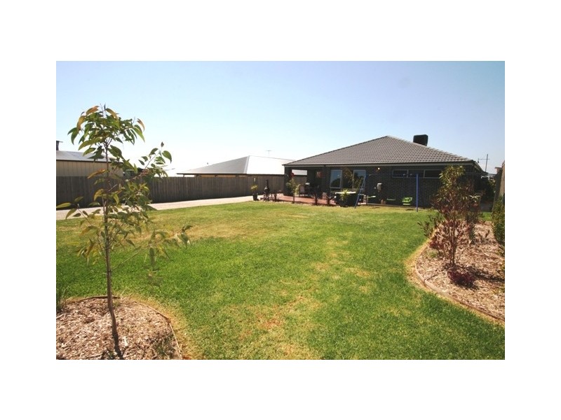 20 Sanctuary Drive, Cowes VIC 3922