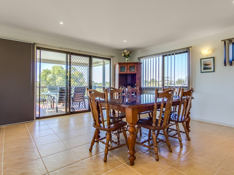 1 Kingfisher Way, Cowes VIC 3922