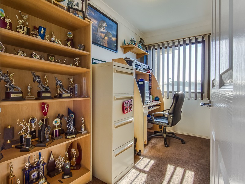 1 Kingfisher Way, Cowes VIC 3922