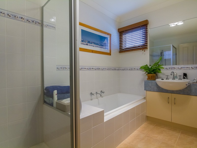 1 Kingfisher Way, Cowes VIC 3922