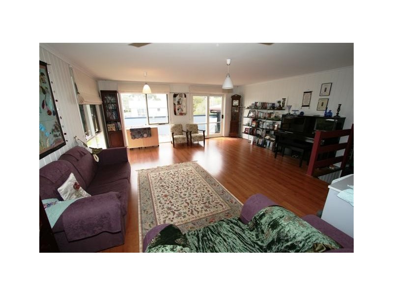 15 Terry Crescent, Wimbledon Heights VIC 3922