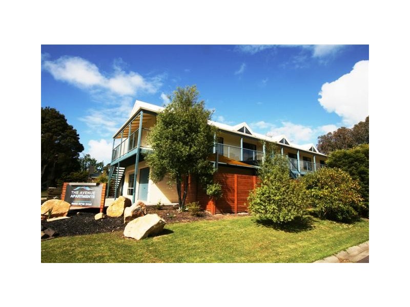 204 Thompson Avenue, Cowes VIC 3922