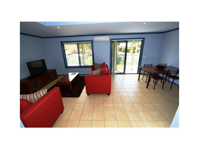 204 Thompson Avenue, Cowes VIC 3922