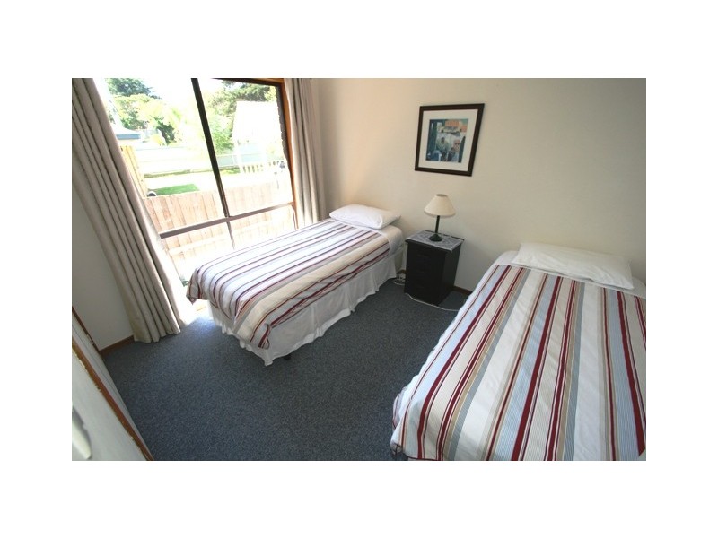 29 Red Rocks Road, Cowes VIC 3922