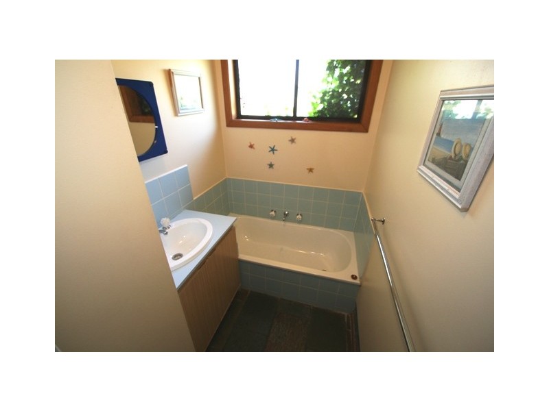 29 Red Rocks Road, Cowes VIC 3922