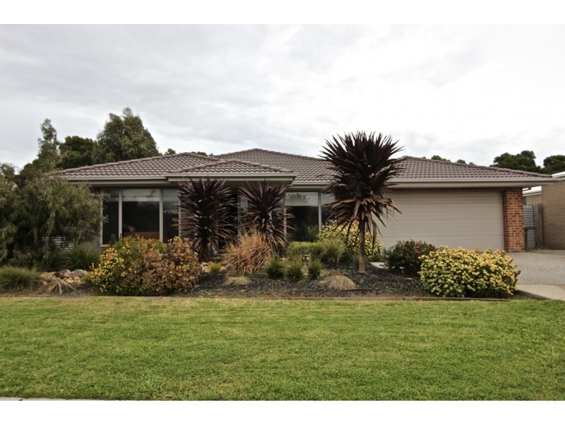 63 Everton Drive, Cowes VIC 3922