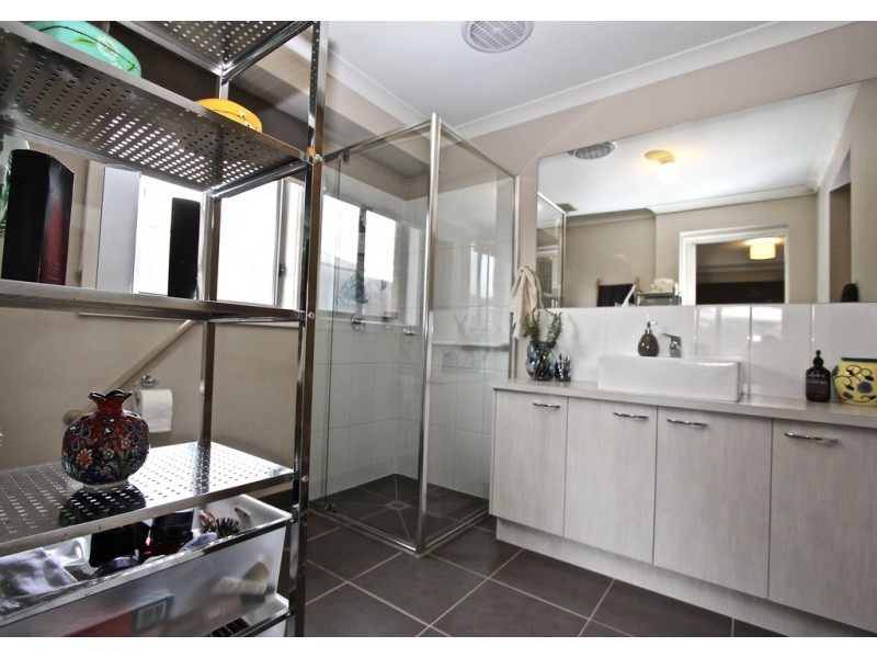 63 Everton Drive, Cowes VIC 3922