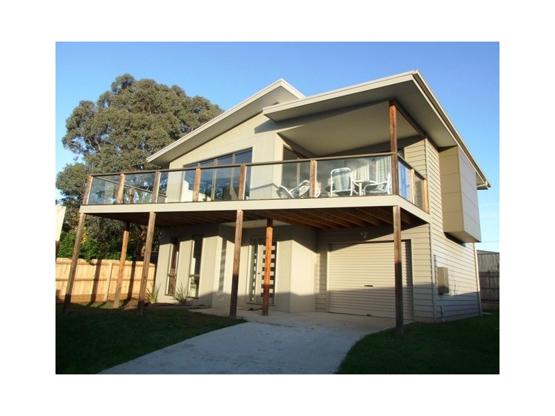 2/265 Settlement Road, Cowes VIC 3922