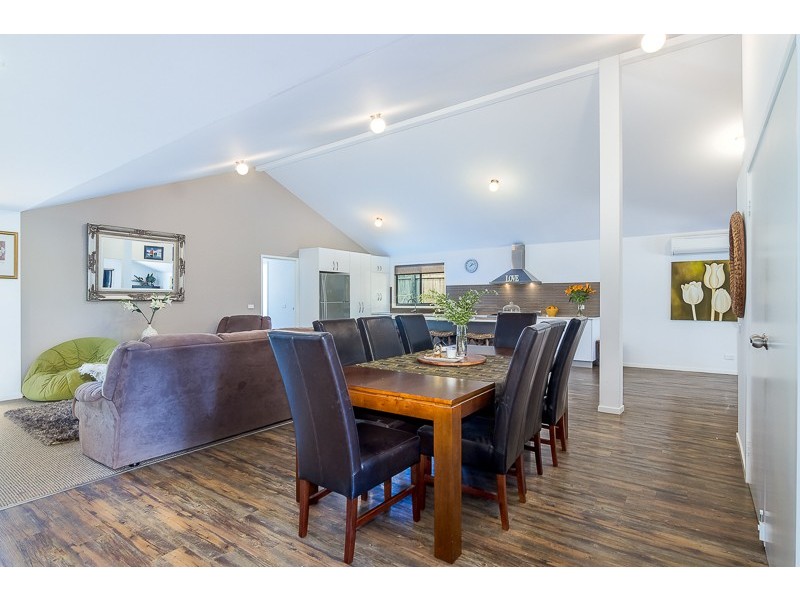 171 Justice Road, Cowes VIC 3922