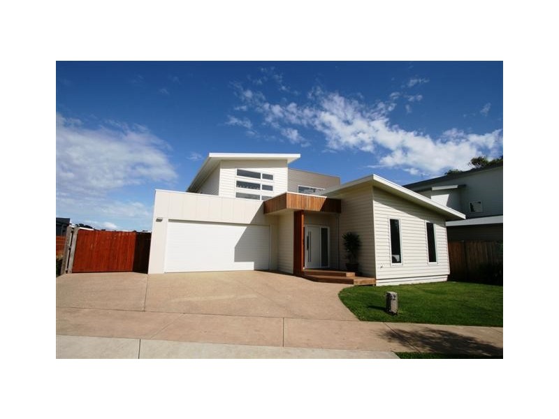 12 Currawong Close, Cowes VIC 3922