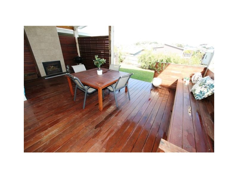 12 Currawong Close, Cowes VIC 3922