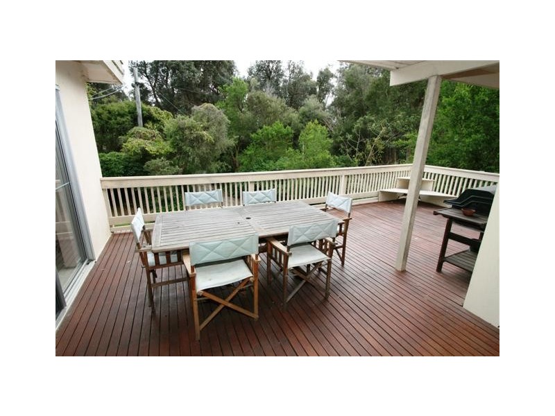 6 Silverleaves Avenue, Silverleaves VIC 3922