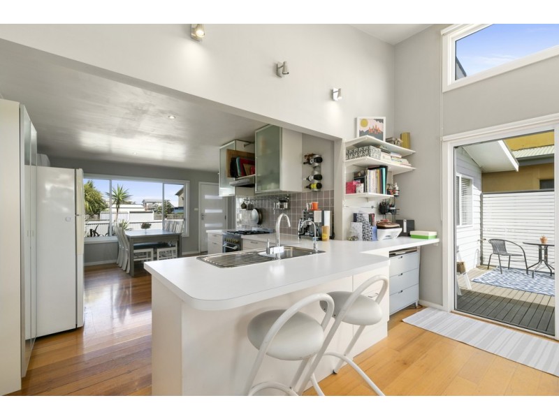 18 George Street, Sunderland Bay VIC 3922