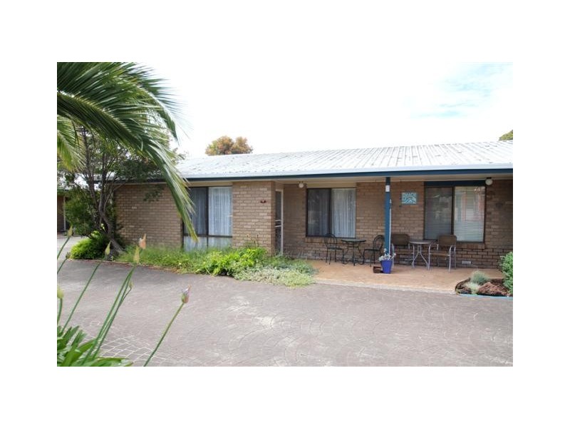 2/2-4 Park Street, Cowes VIC 3922