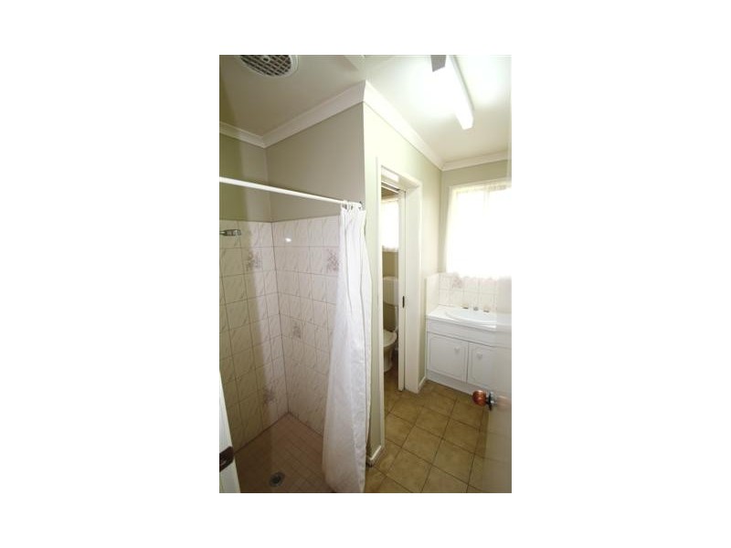 2/2-4 Park Street, Cowes VIC 3922