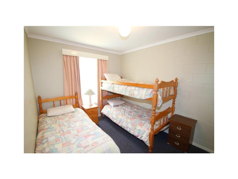 2/2-4 Park Street, Cowes VIC 3922