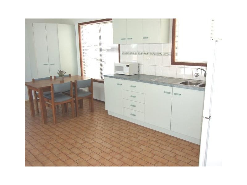 8 Dolphin Drive, Smiths Beach VIC 3922