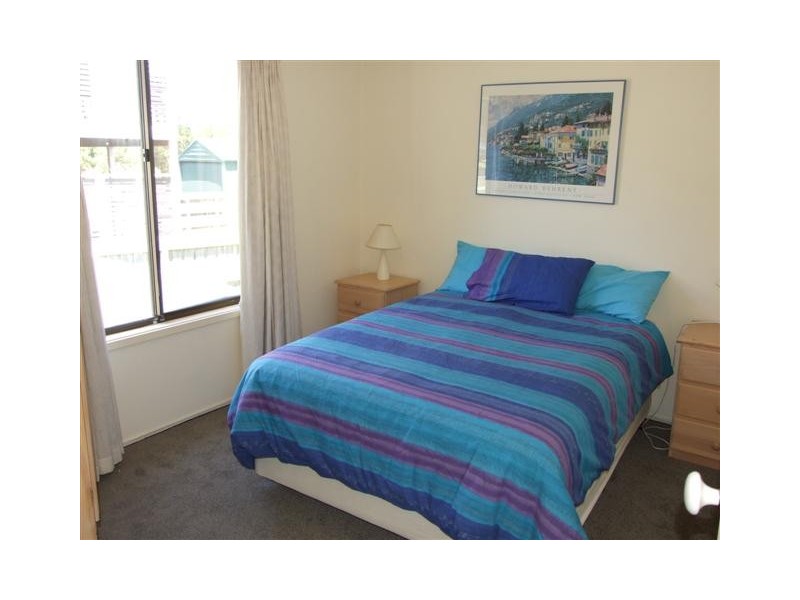 8 Dolphin Drive, Smiths Beach VIC 3922