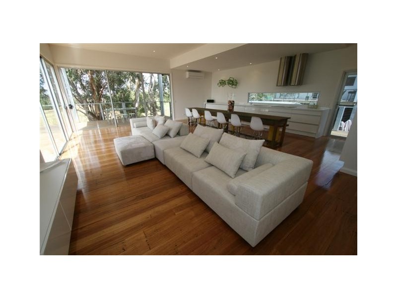 14 Hastings Street, Rhyll VIC 3923