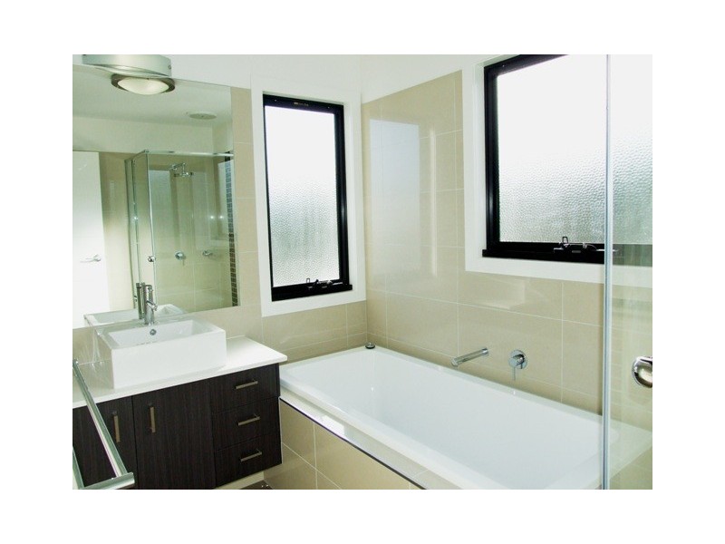 11 Pobblebonk Place, Cowes VIC 3922