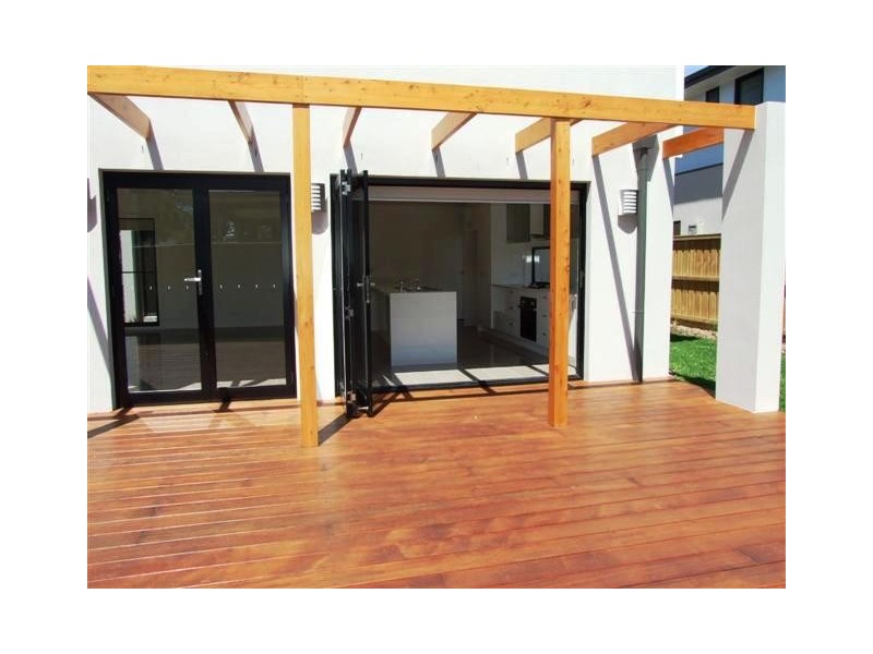 11 Pobblebonk Place, Cowes VIC 3922