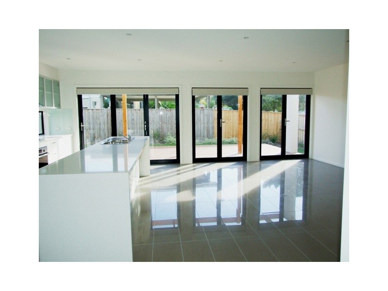 11 Pobblebonk Place, Cowes VIC 3922