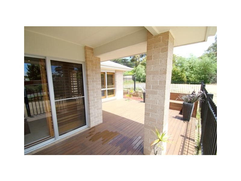 184 Thompson Avenue, Cowes VIC 3922