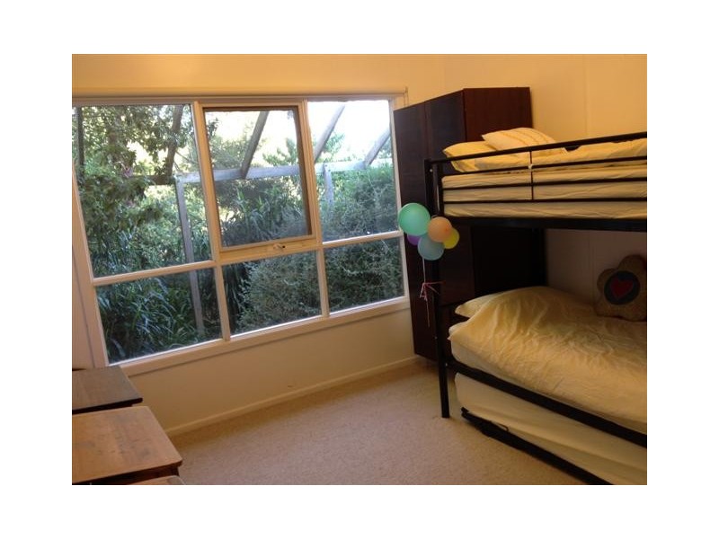 4 Bay Court, Cowes VIC 3922