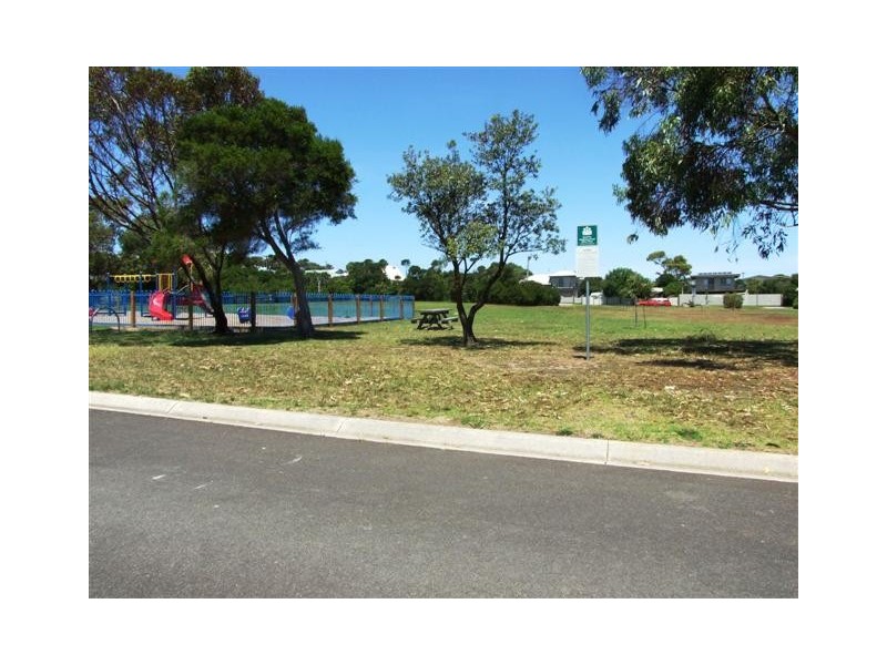 14 Sunnyside Avenue, Cape Woolamai VIC 3925